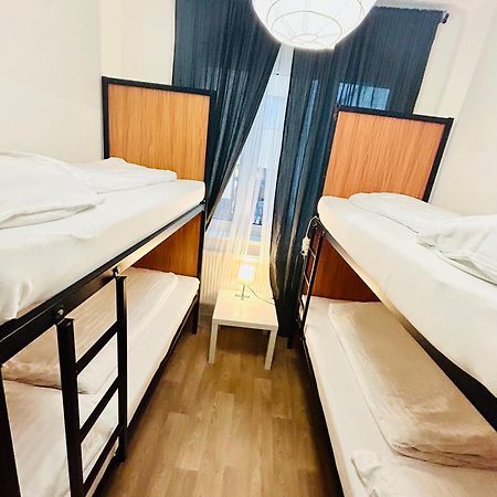 Happy Hostel In Centrum 布拉格 外观 照片